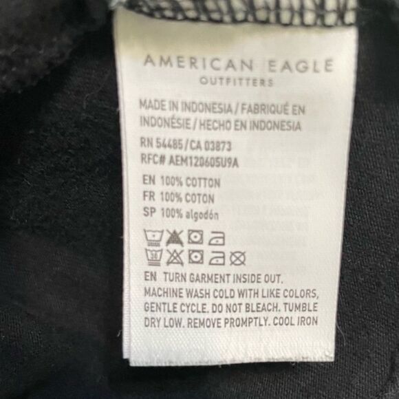 American Eagle Men’s S Standard Fit Solid Black Cotton Stripes On Cuffs Crewneck - Picture 7 of 7